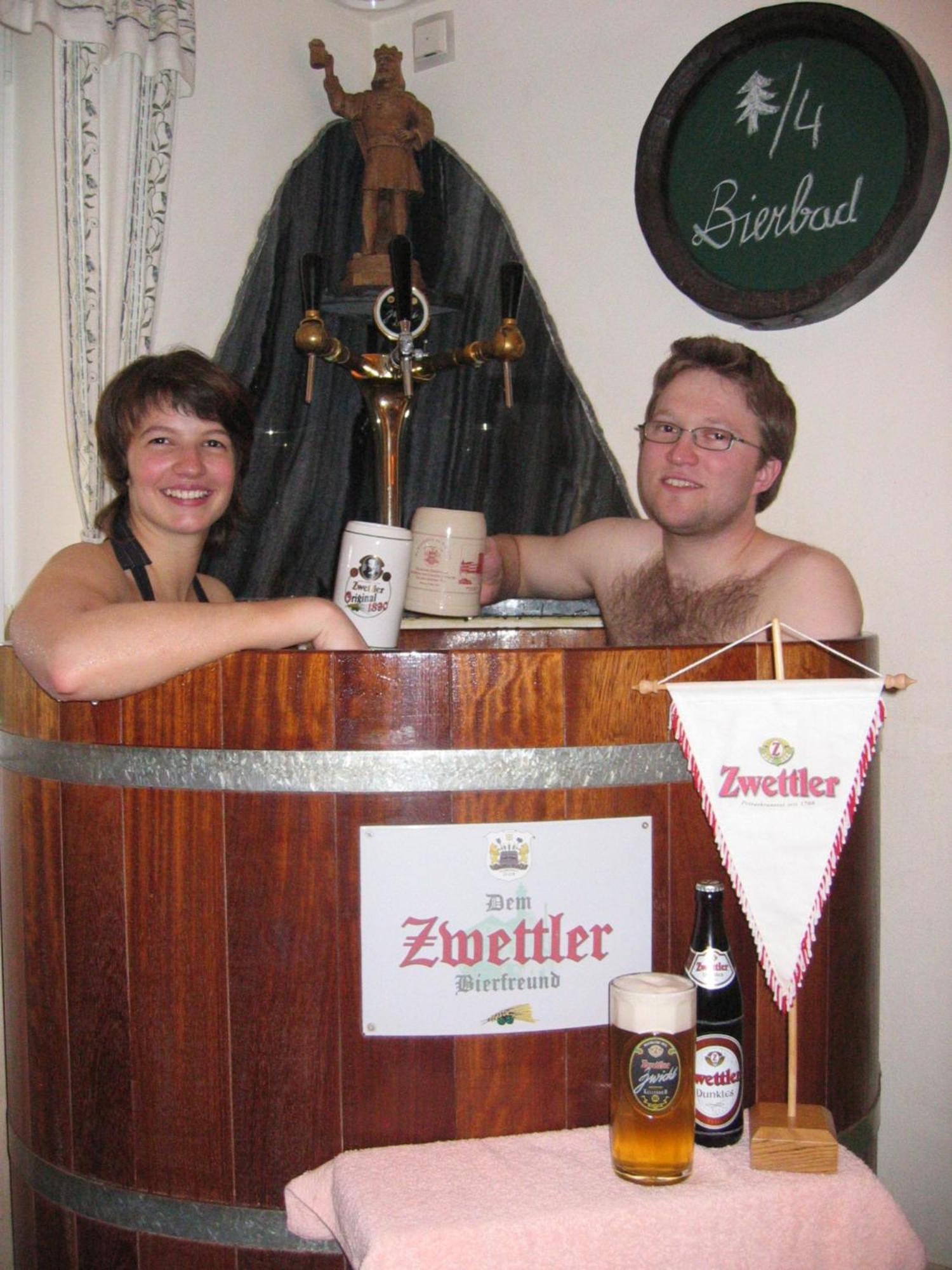 Gasthof Zur Kirche Hotel Kottes ภายนอก รูปภาพ