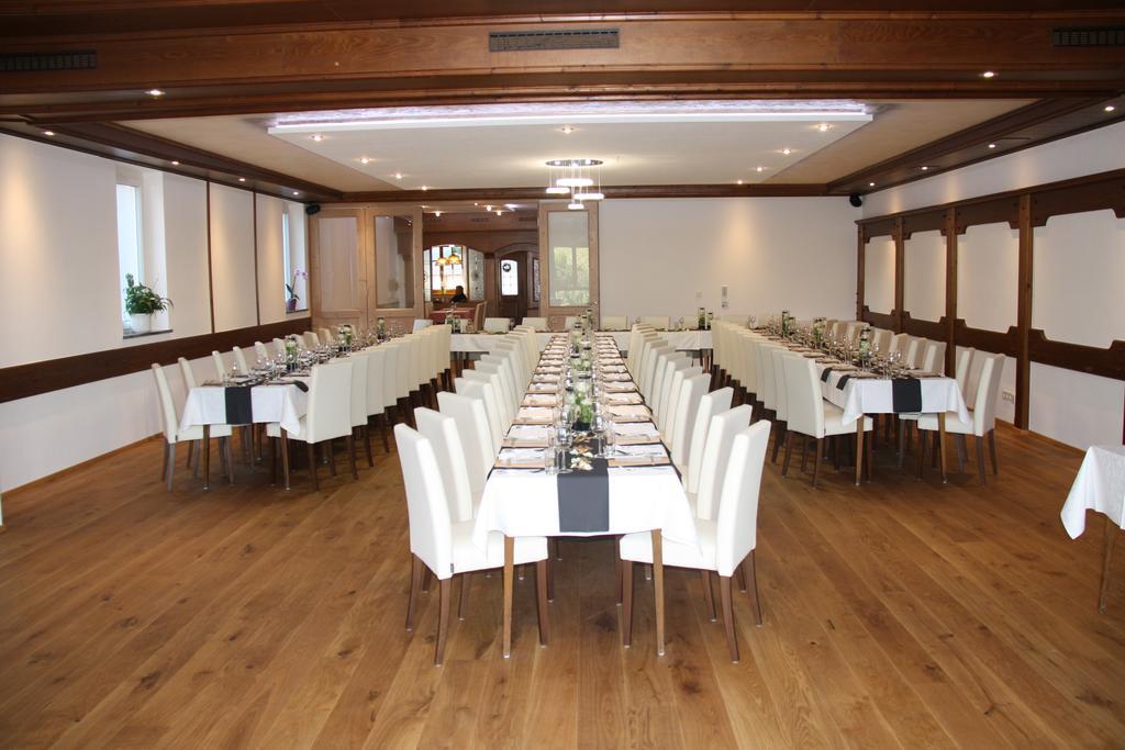 Gasthof Zur Kirche Hotel Kottes ภายนอก รูปภาพ